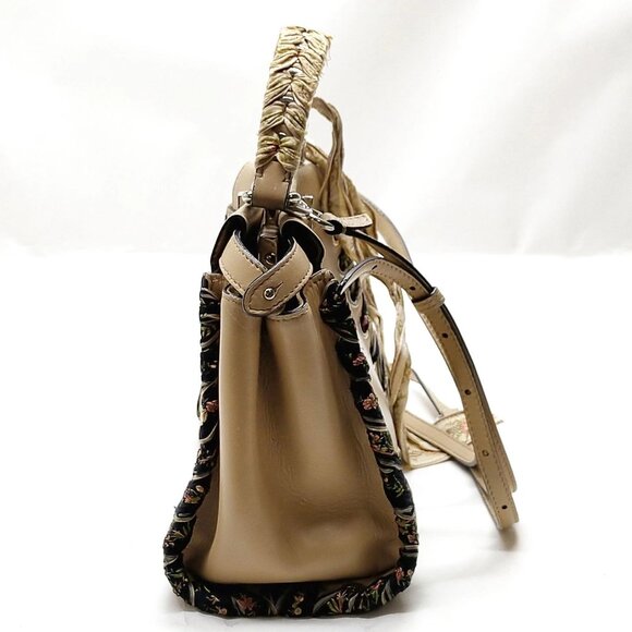 Authentic Fendi Beige Leather Hand Bag mn764-121225 - Picture 3 of 16